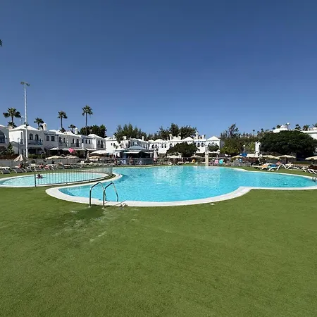 Apartment Playmar -