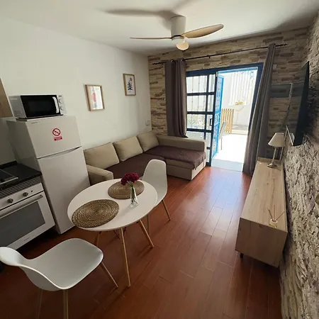 Apartment - Playmar